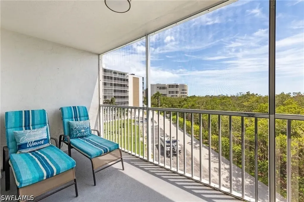 5 Bluebill Avenue Naples FL 34108