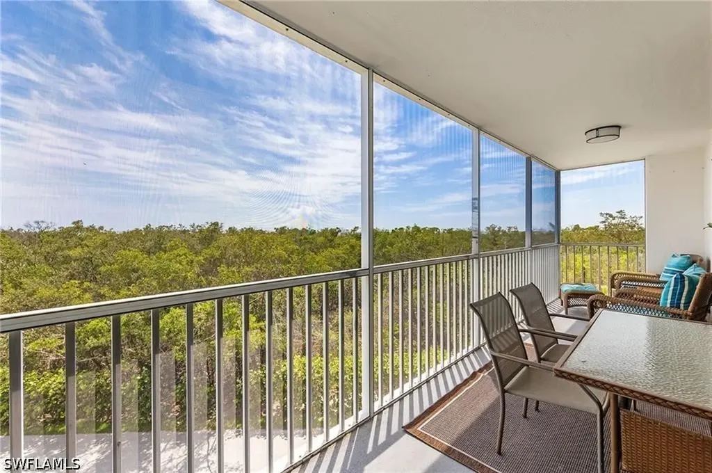 5 Bluebill Avenue Naples FL 34108