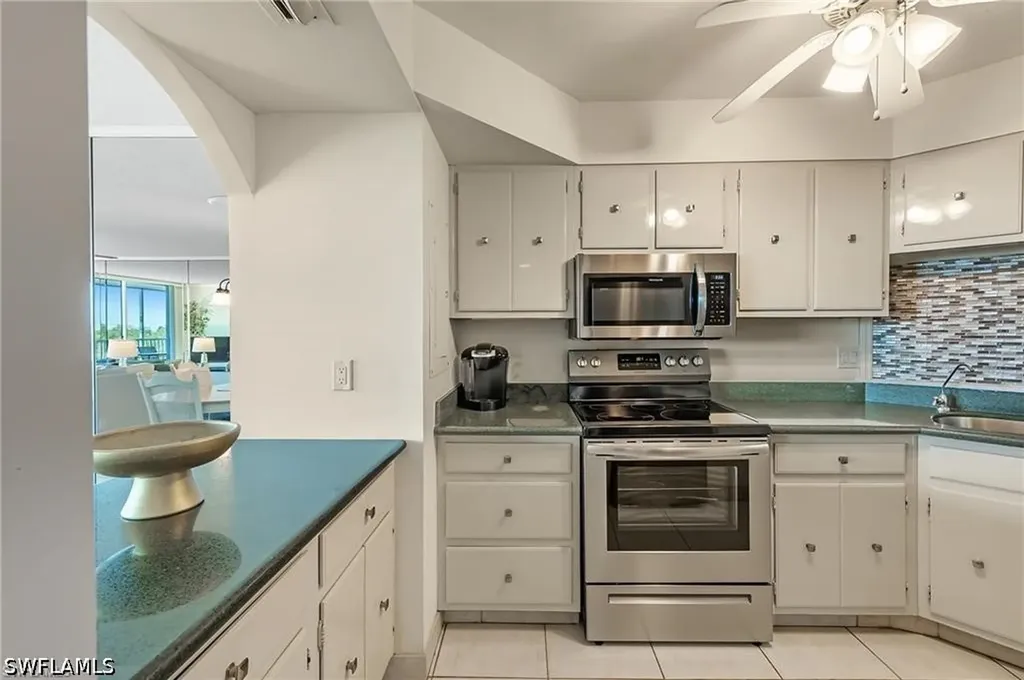 5 Bluebill Avenue Naples FL 34108