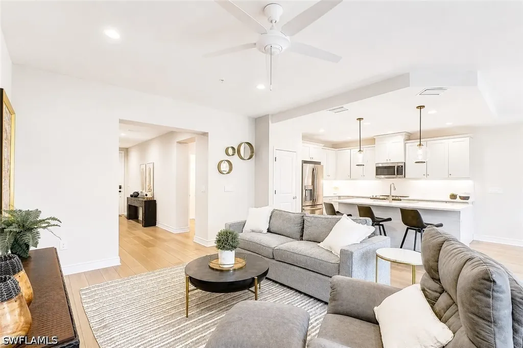 2620 Seychelles Circle Naples FL 34112