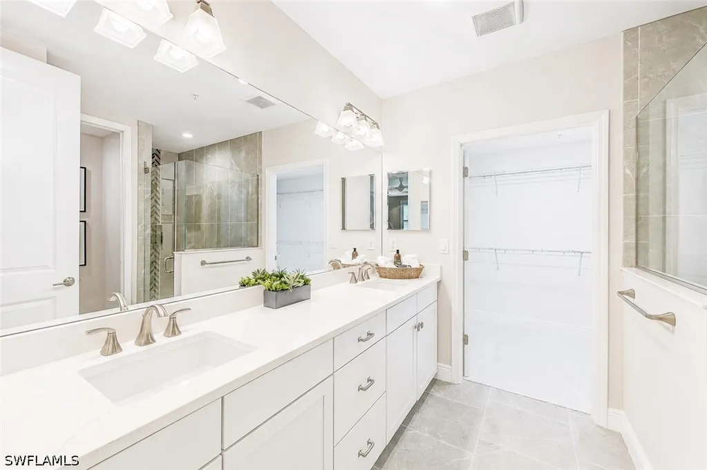 2620 Seychelles Circle Naples FL 34112