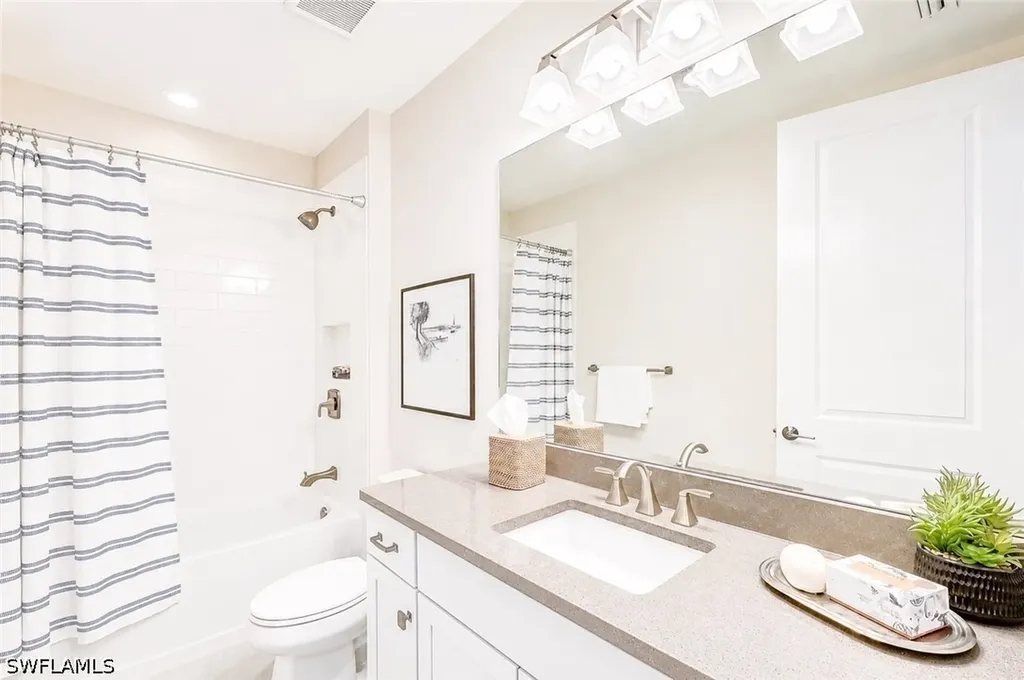 2620 Seychelles Circle Naples FL 34112