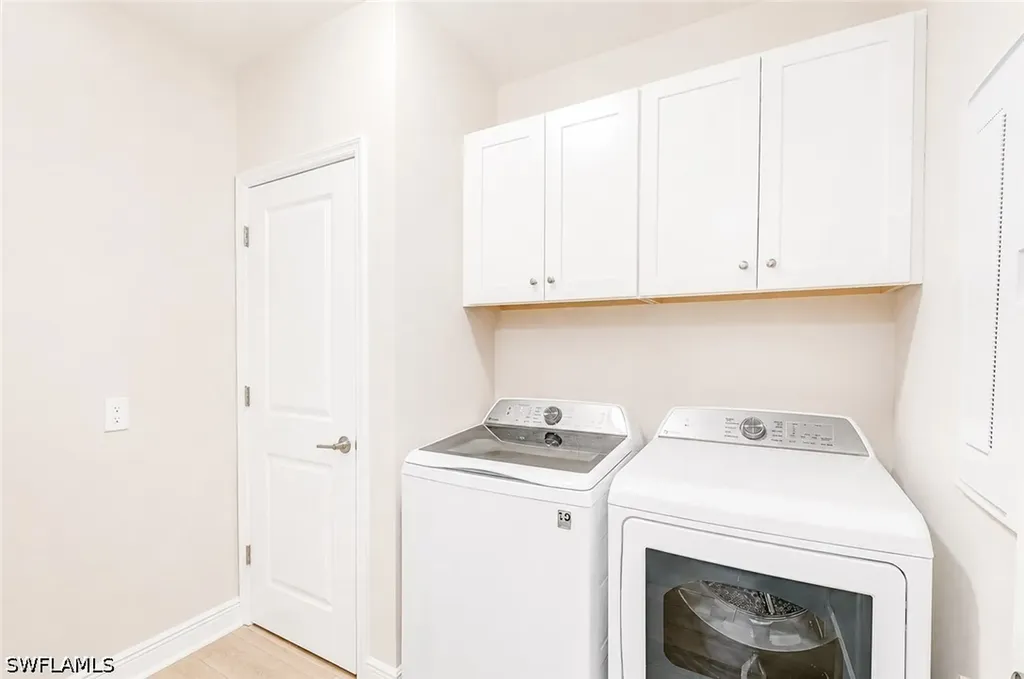 2620 Seychelles Circle Naples FL 34112