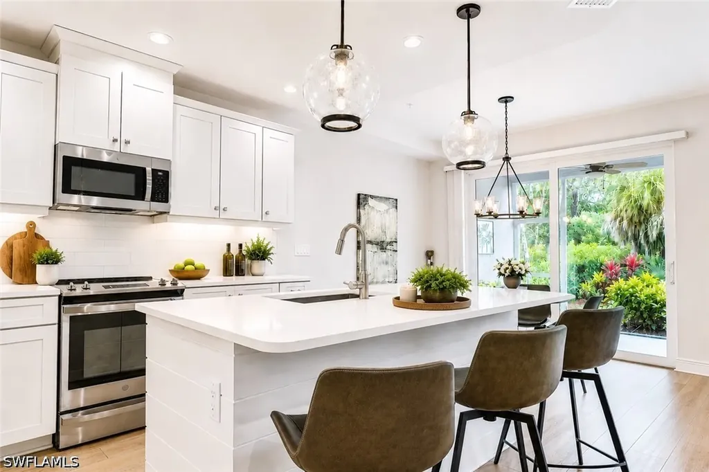 2620 Seychelles Circle Naples FL 34112