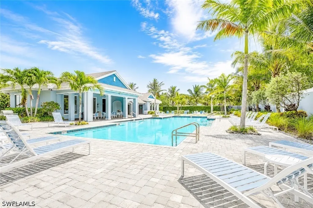 2620 Seychelles Circle Naples FL 34112