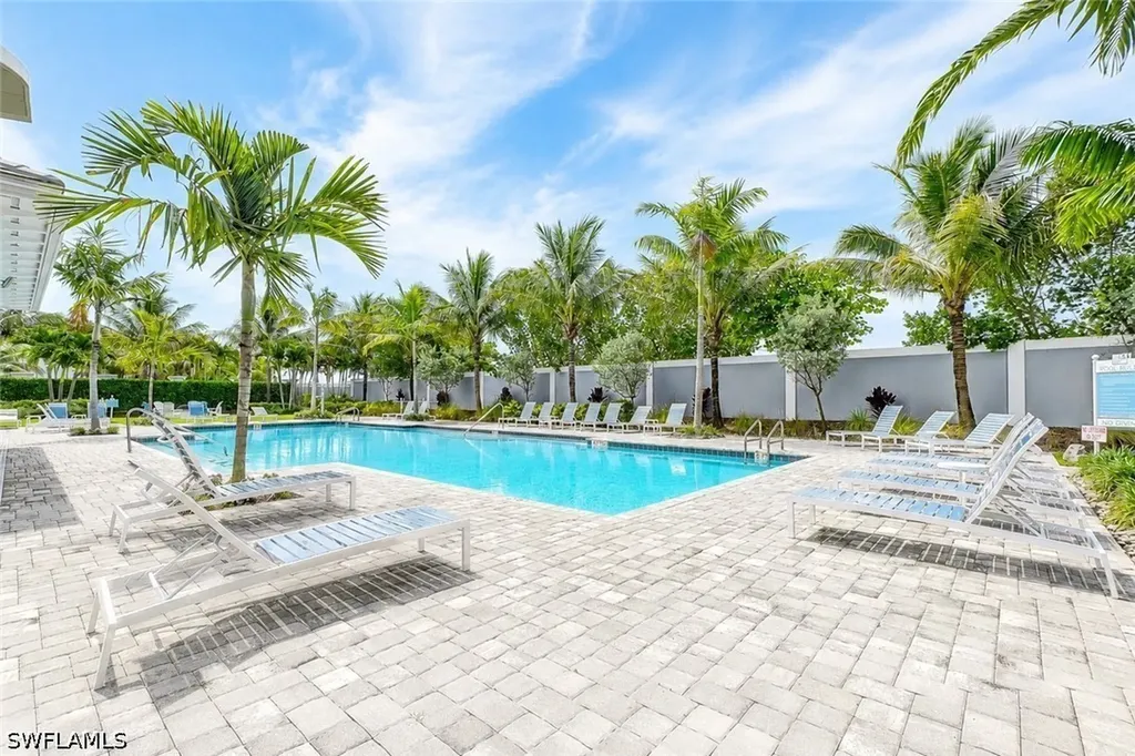 2620 Seychelles Circle Naples FL 34112