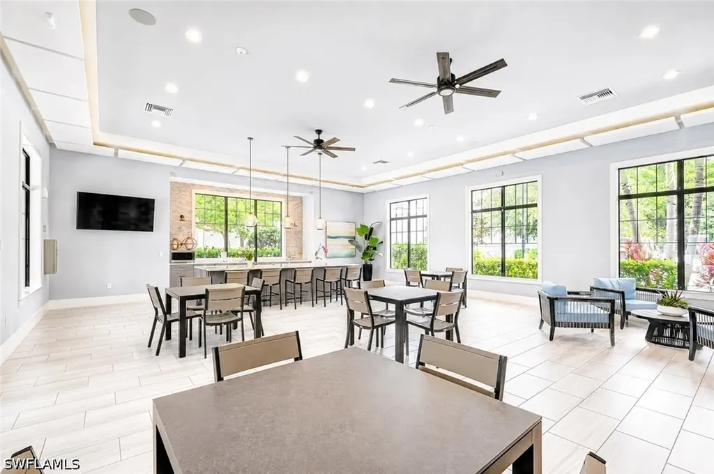 2620 Seychelles Circle Naples FL 34112