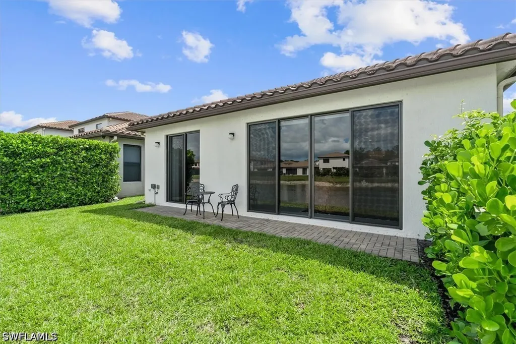 8968 Madrid Circle Naples FL 34104
