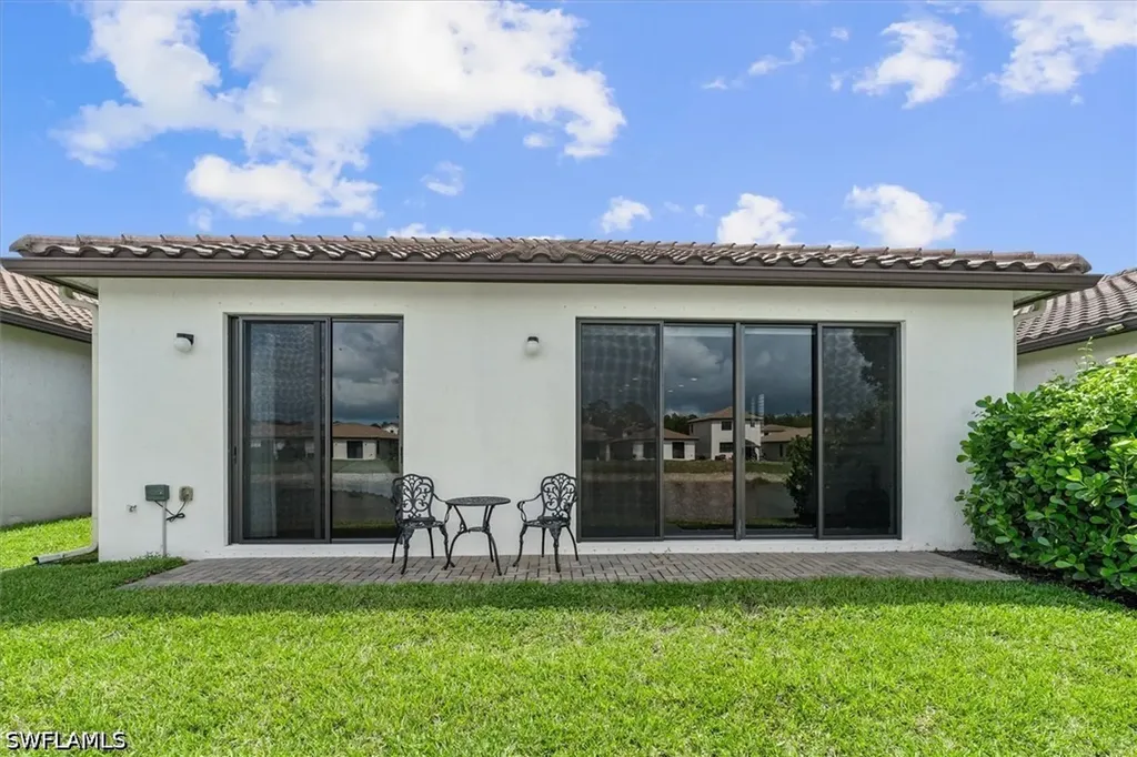 8968 Madrid Circle Naples FL 34104