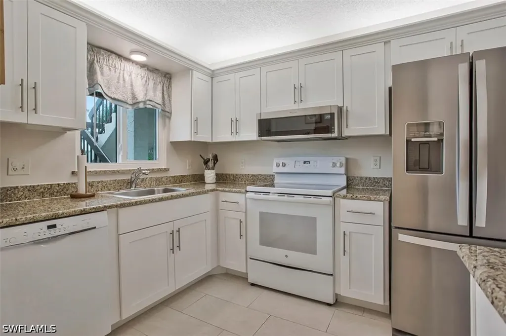 4258 27th Court SW Naples FL 34116