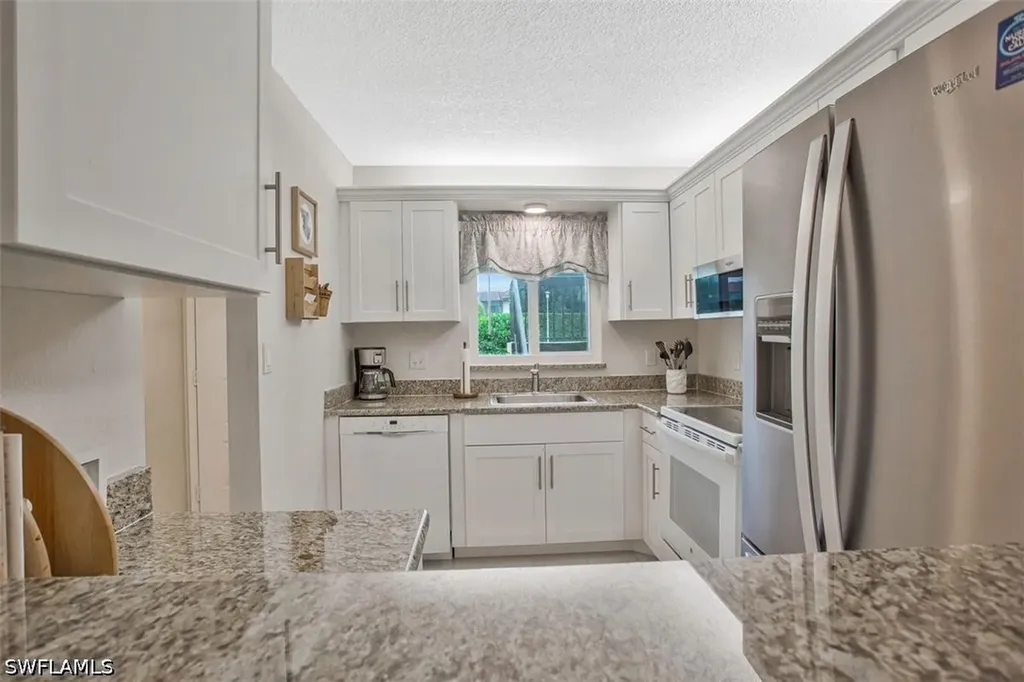 4258 27th Court SW Naples FL 34116