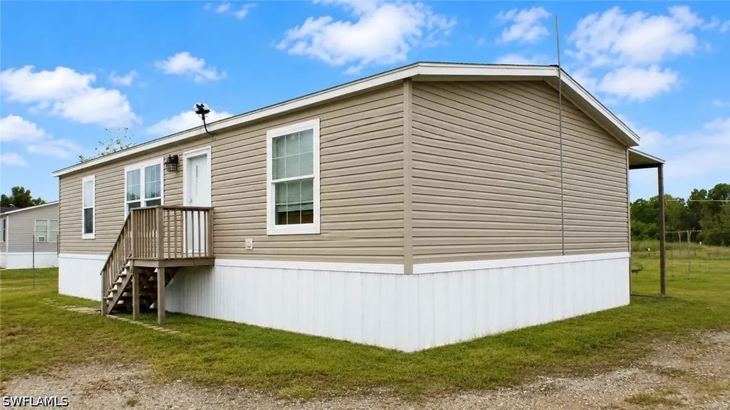 612 Hunting Club Avenue Montura Ranches FL 33440