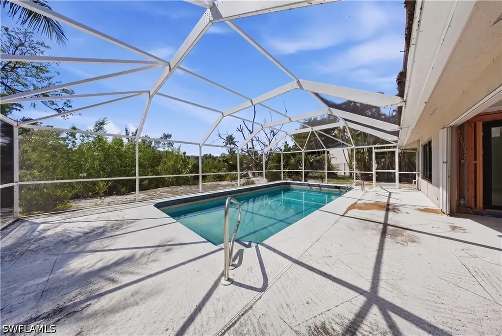 1323 Par View Drive Sanibel FL 33957