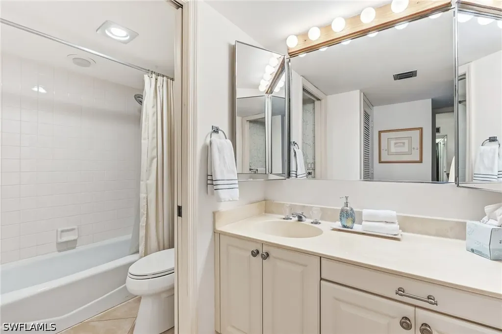 1518 Oyster Catcher Point Naples FL 34105