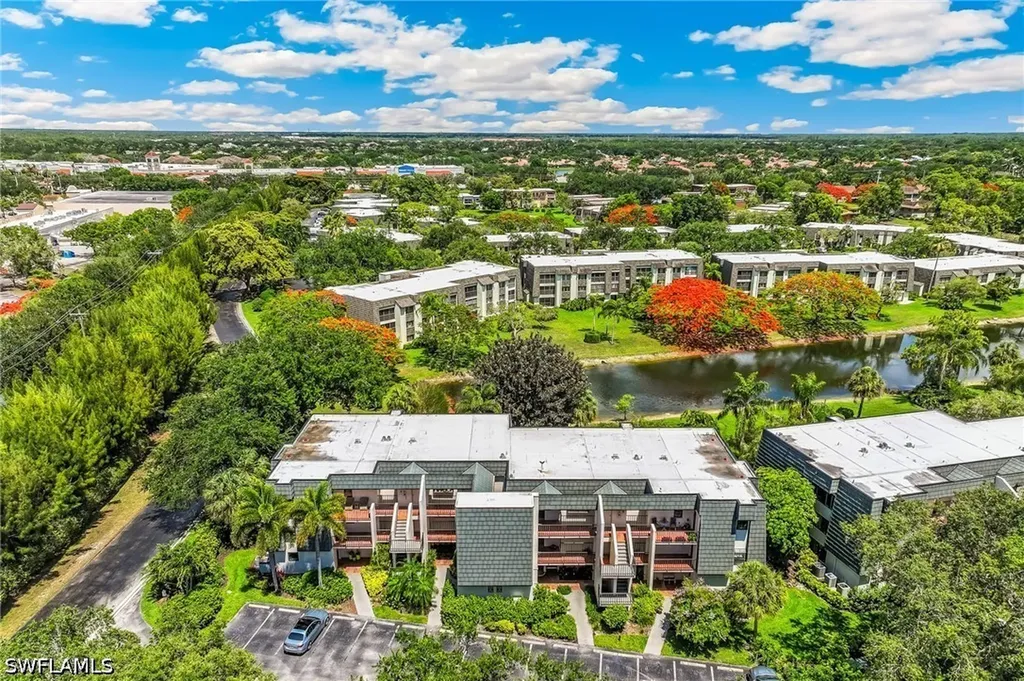 1518 Oyster Catcher Point Naples FL 34105