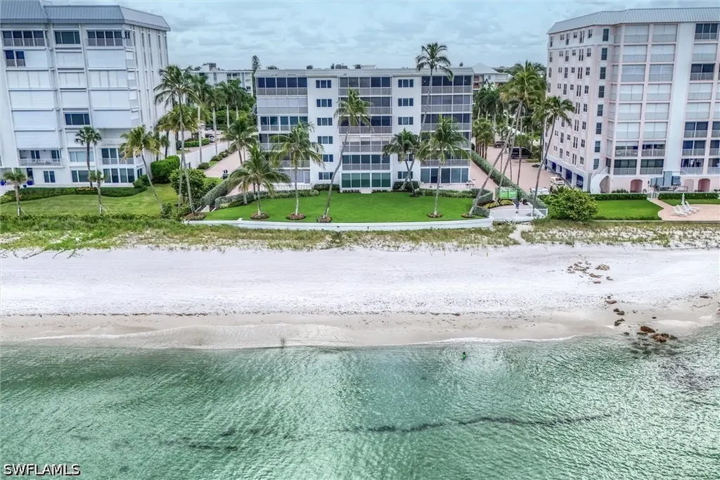 1275 Gulf Shore Boulevard N Naples FL 34102