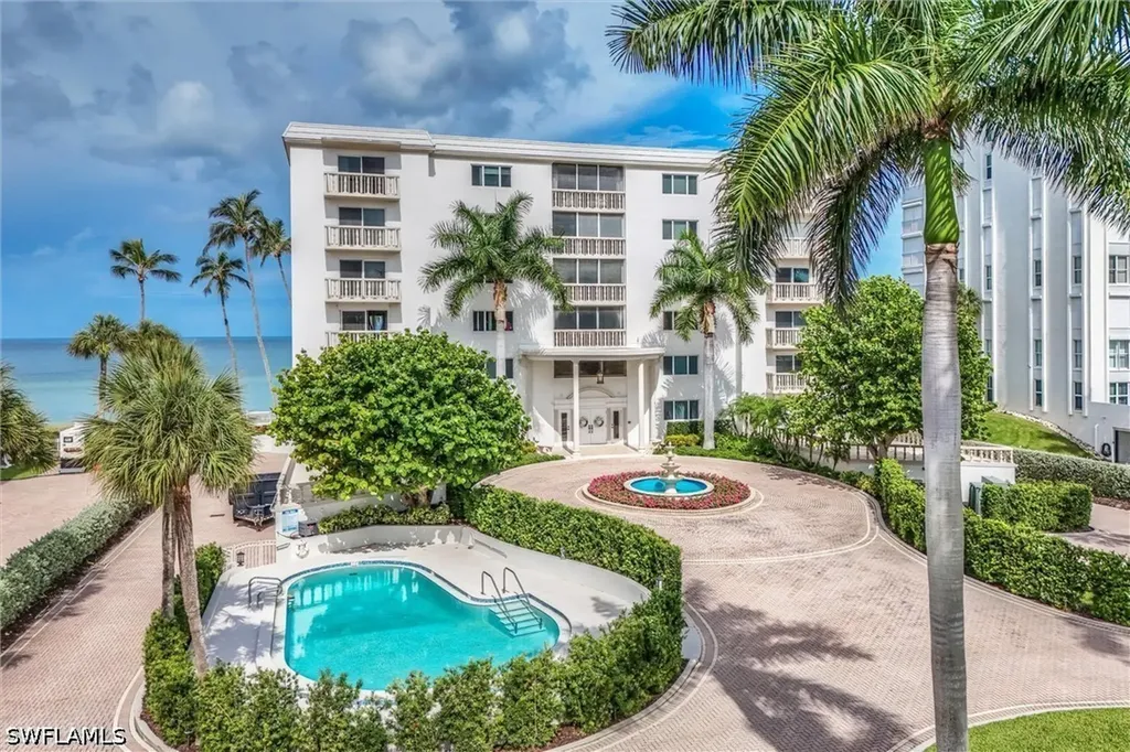 1275 Gulf Shore Boulevard N Naples FL 34102