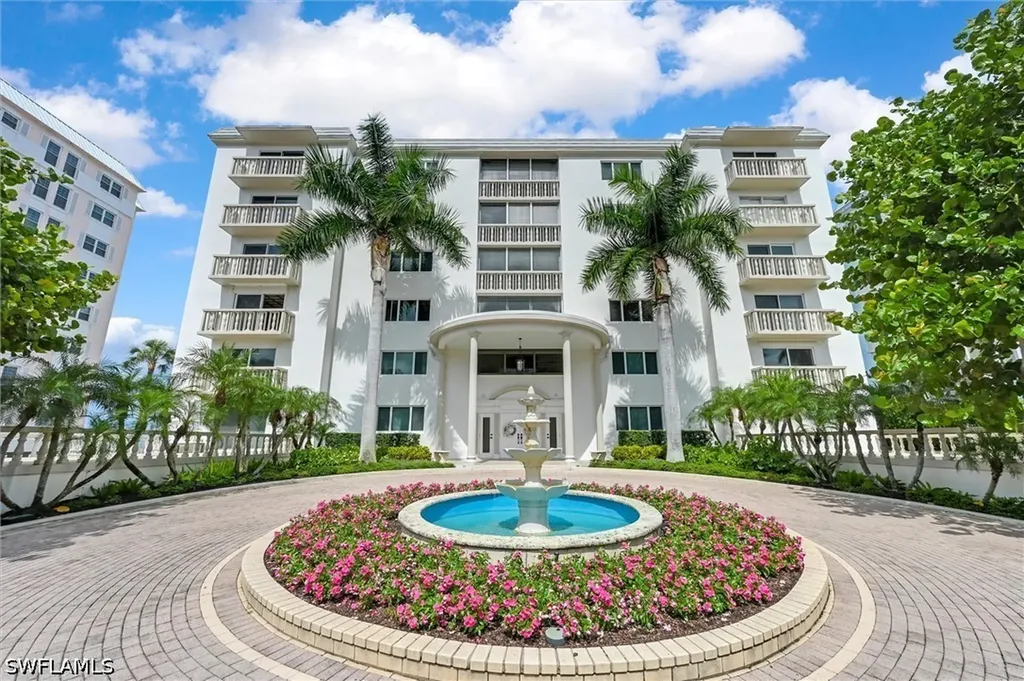 1275 Gulf Shore Boulevard N Naples FL 34102