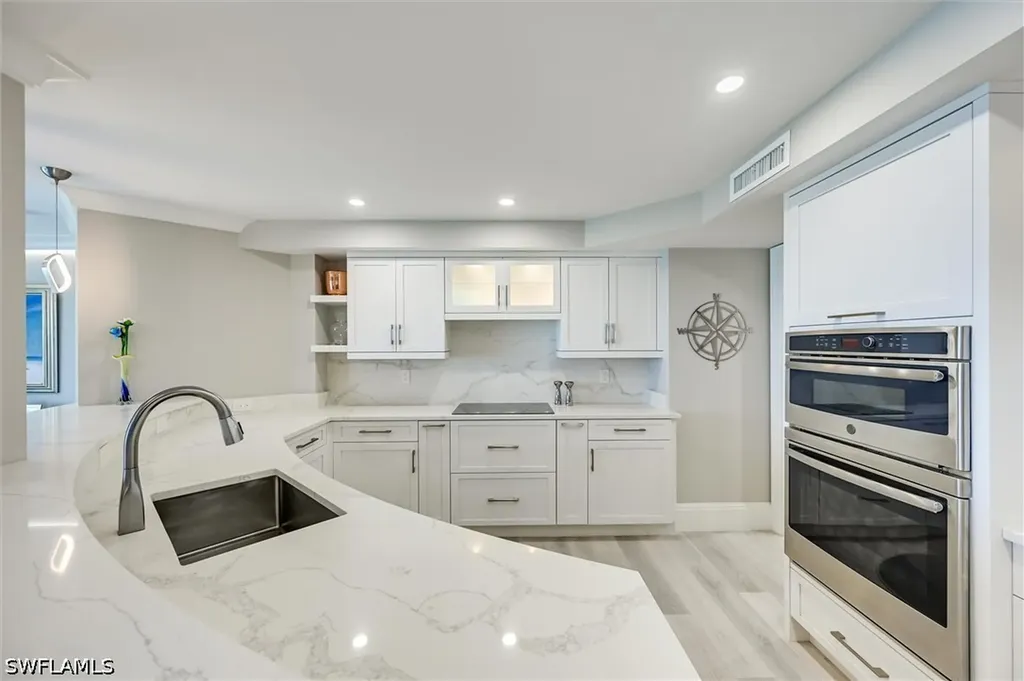 1275 Gulf Shore Boulevard N Naples FL 34102