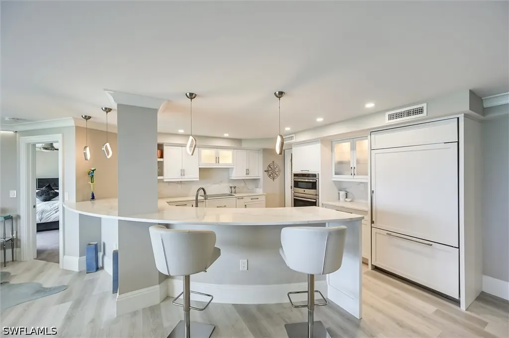 1275 Gulf Shore Boulevard N Naples FL 34102