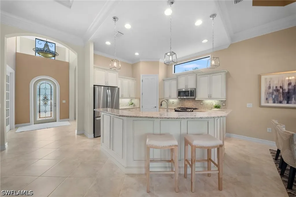 6347 Serano Way Naples FL 34113