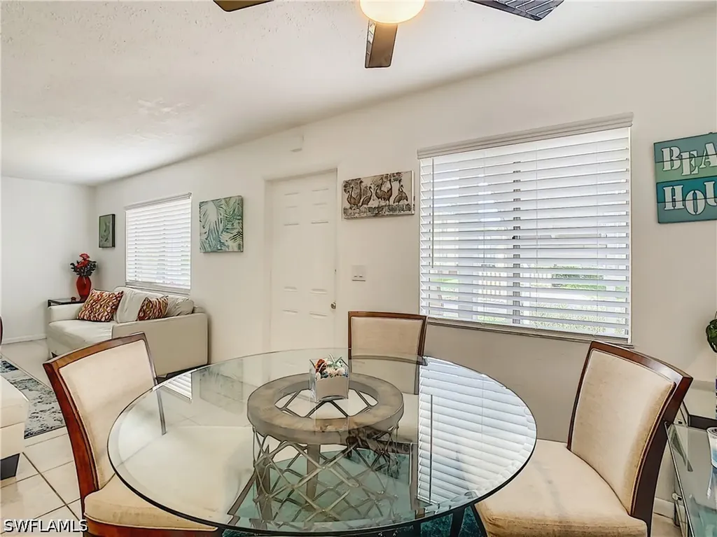 4625 Bayshore Drive Naples FL 34112