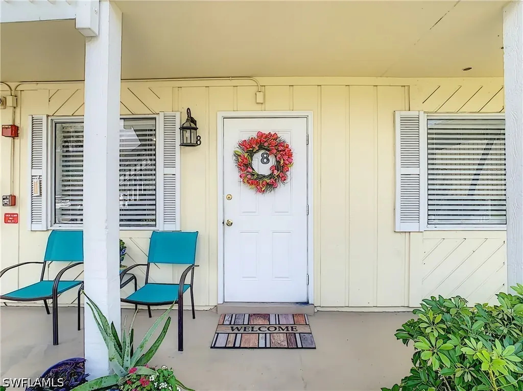 4625 Bayshore Drive Naples FL 34112