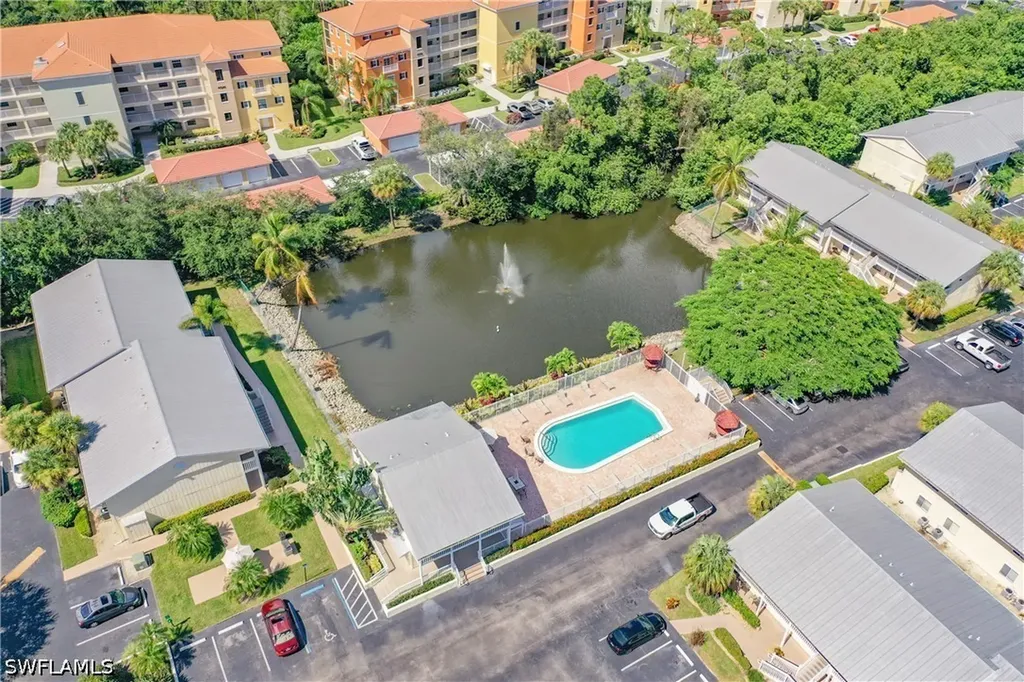 4625 Bayshore Drive Naples FL 34112