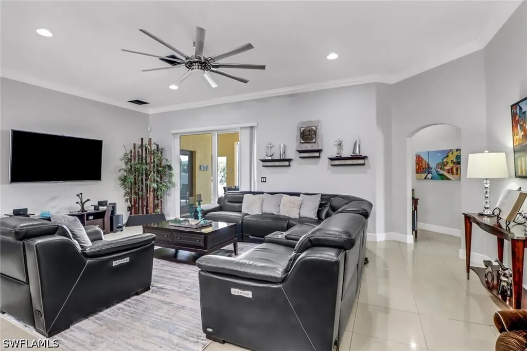 109 NW 38th Place Cape Coral FL 33993