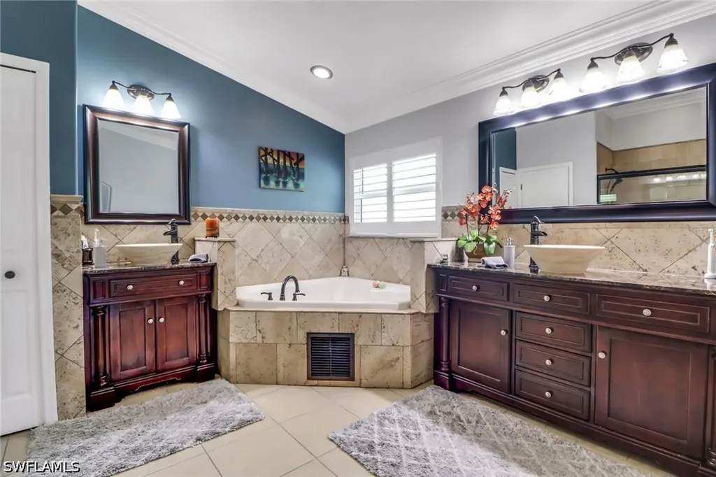 109 NW 38th Place Cape Coral FL 33993