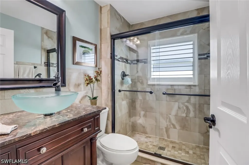 109 NW 38th Place Cape Coral FL 33993
