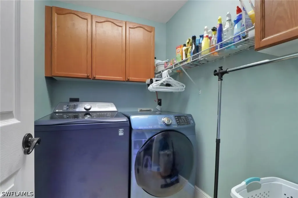109 NW 38th Place Cape Coral FL 33993