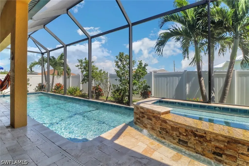 109 NW 38th Place Cape Coral FL 33993