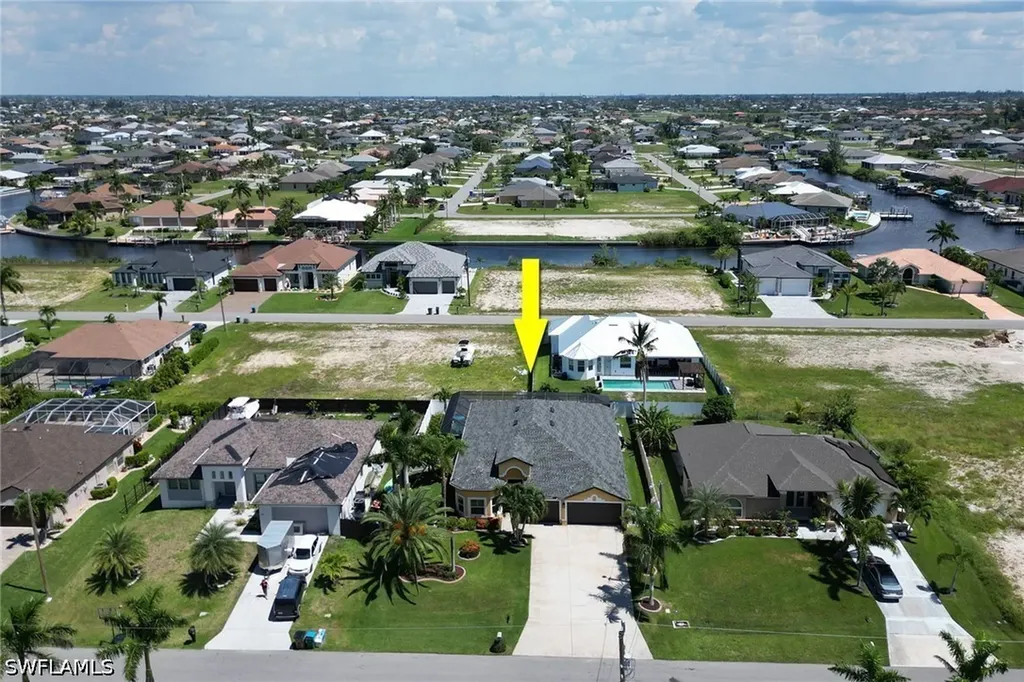 109 NW 38th Place Cape Coral FL 33993