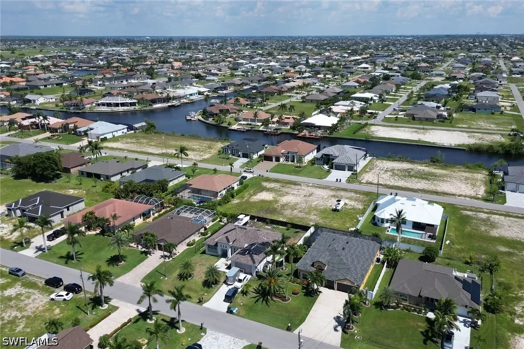 109 NW 38th Place Cape Coral FL 33993