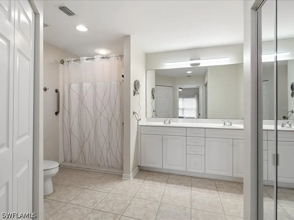 25064 Peacock Lane Naples FL 34114