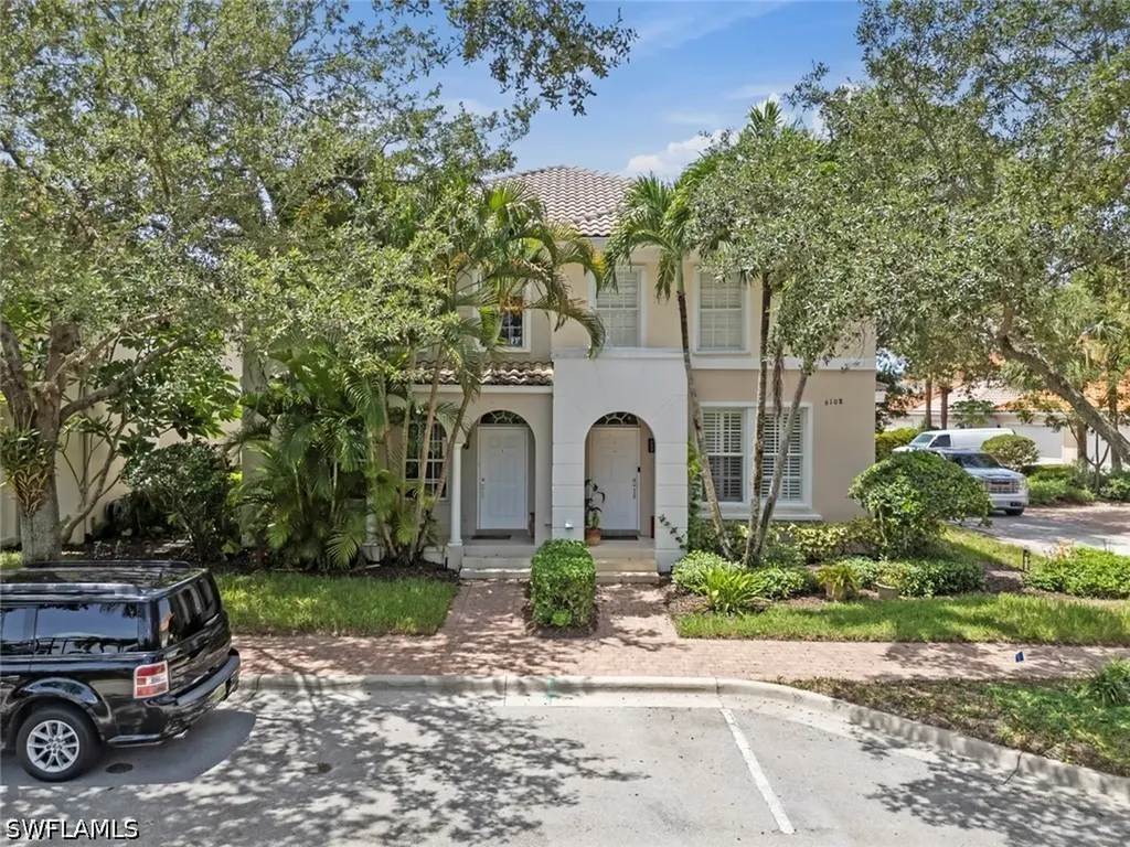 6112 Towncenter Circle Naples FL 34119
