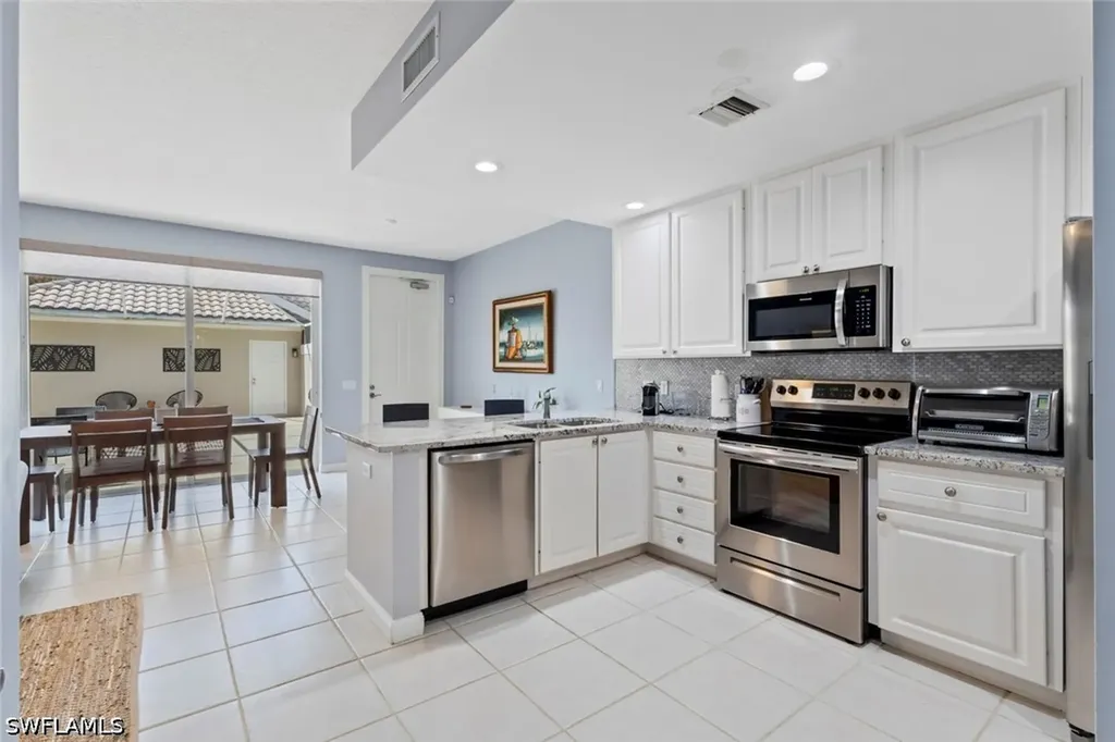 6112 Towncenter Circle Naples FL 34119