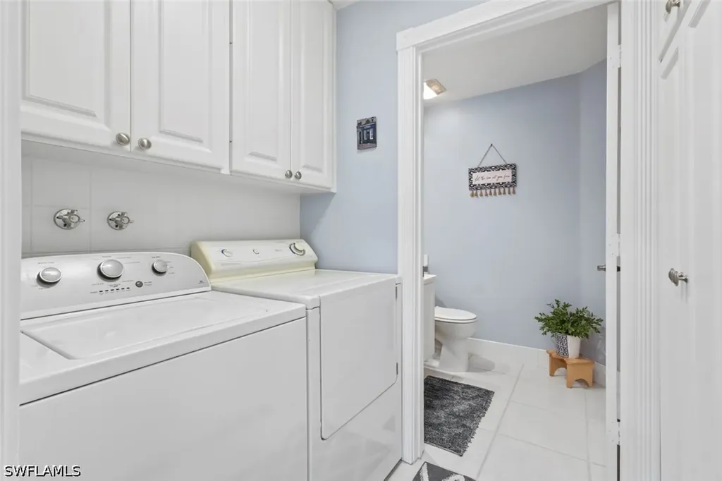 6112 Towncenter Circle Naples FL 34119