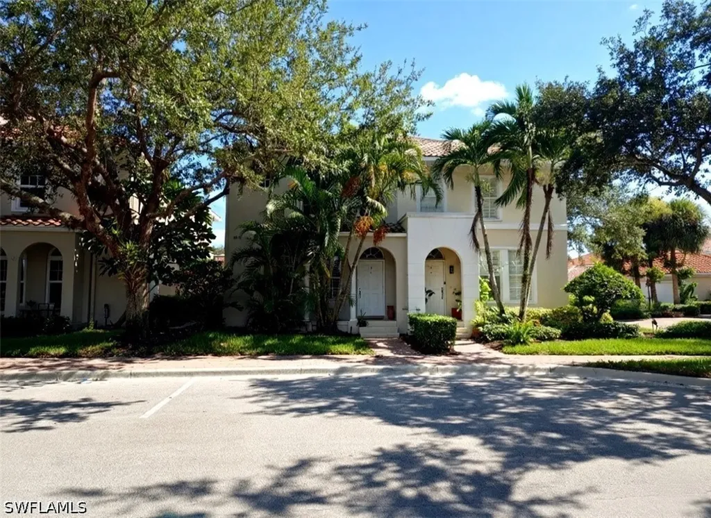 6112 Towncenter Circle Naples FL 34119