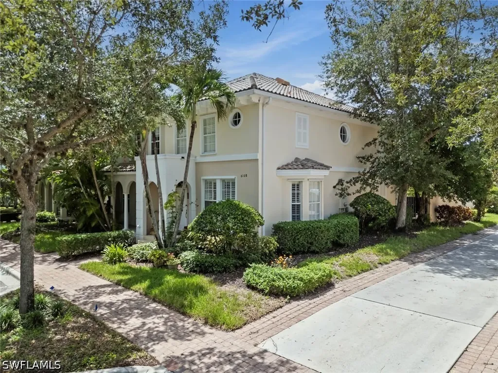 6112 Towncenter Circle Naples FL 34119