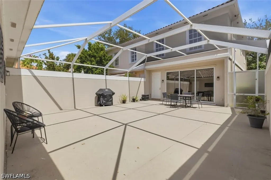 6112 Towncenter Circle Naples FL 34119