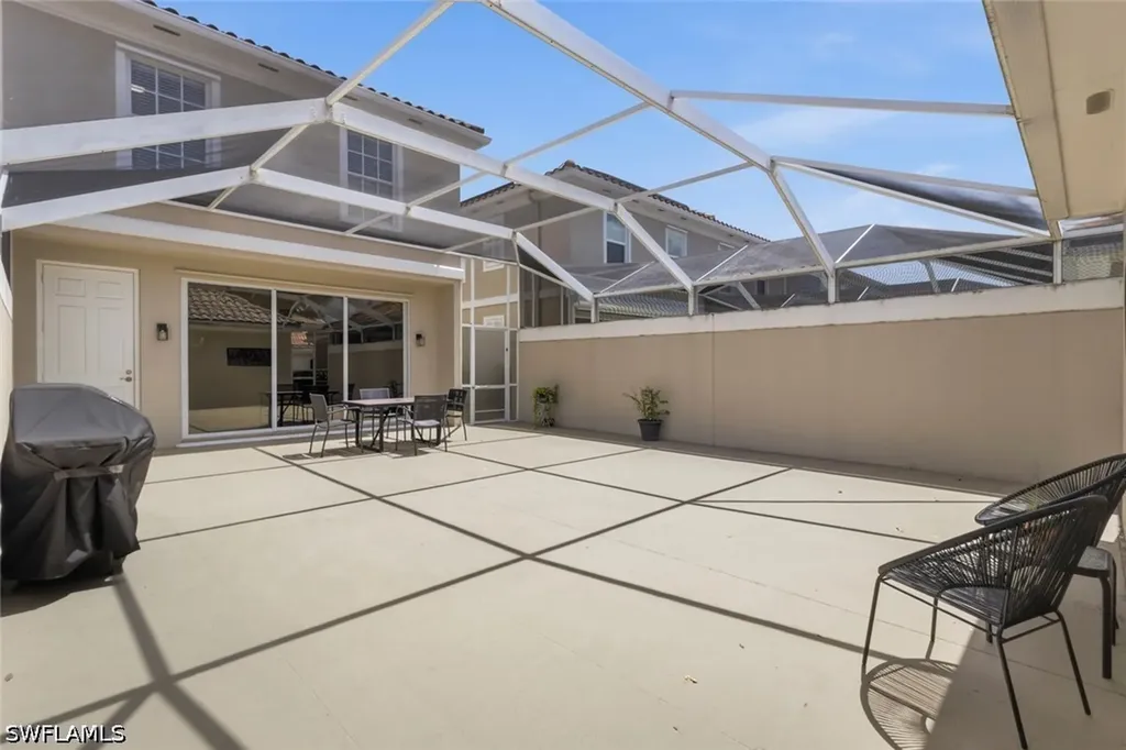 6112 Towncenter Circle Naples FL 34119