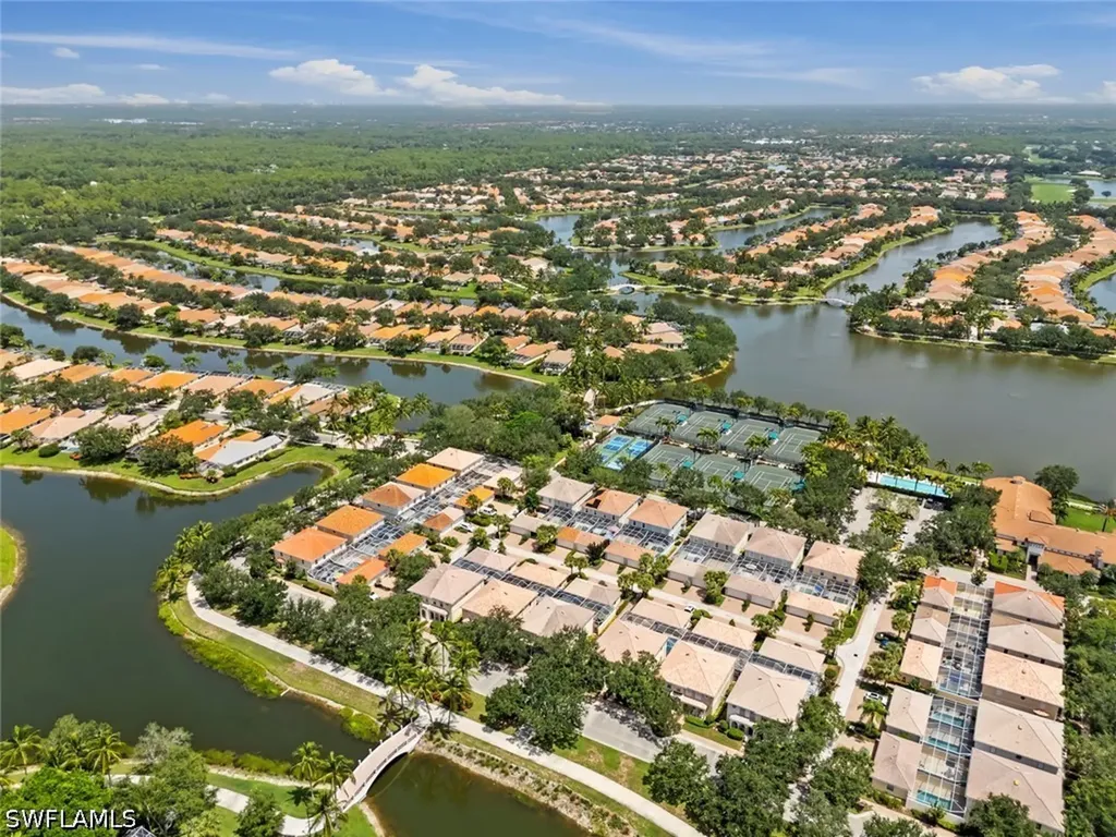 6112 Towncenter Circle Naples FL 34119