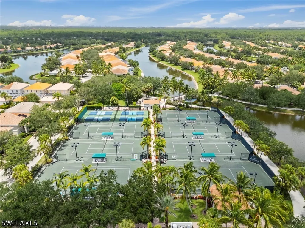 6112 Towncenter Circle Naples FL 34119