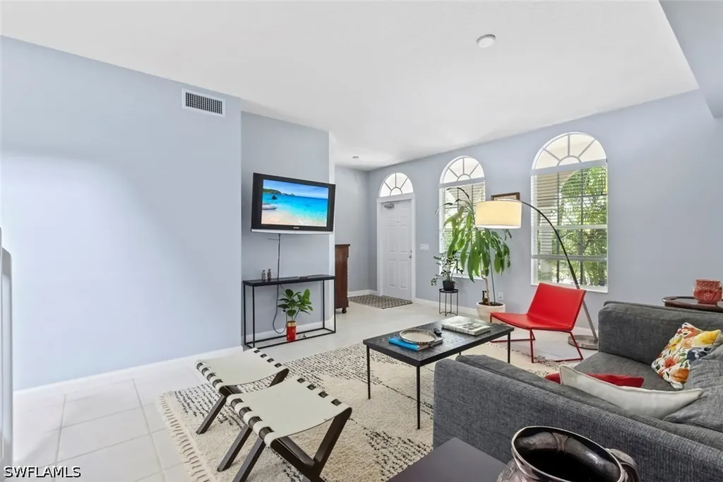 6112 Towncenter Circle Naples FL 34119