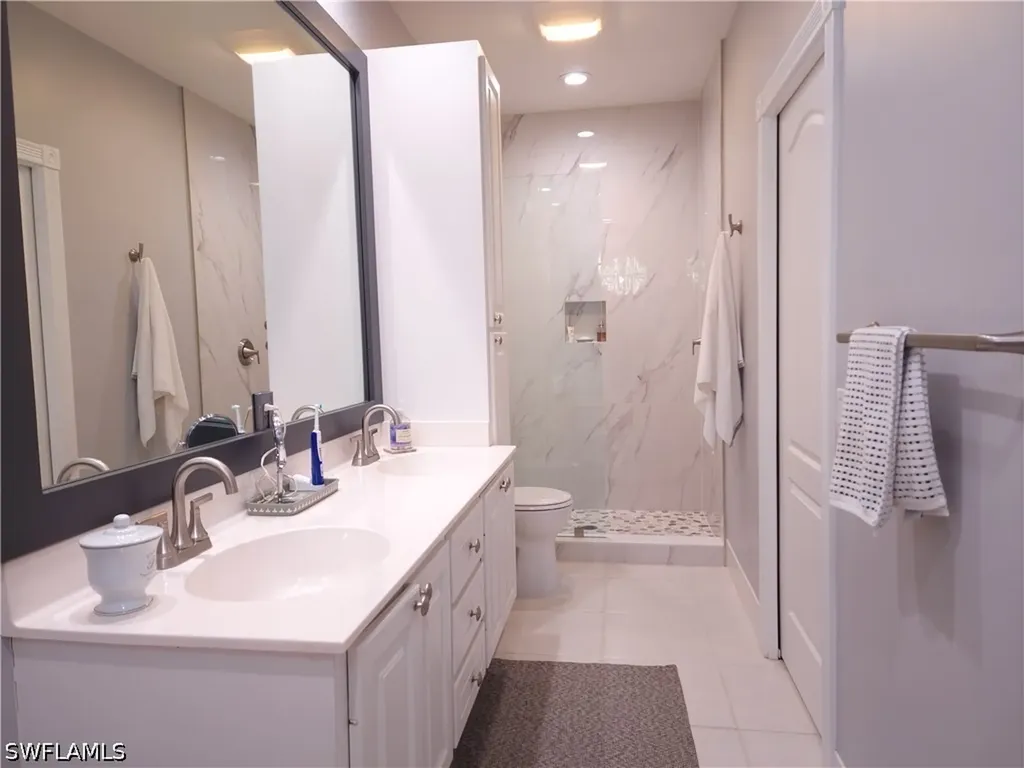 6112 Towncenter Circle Naples FL 34119