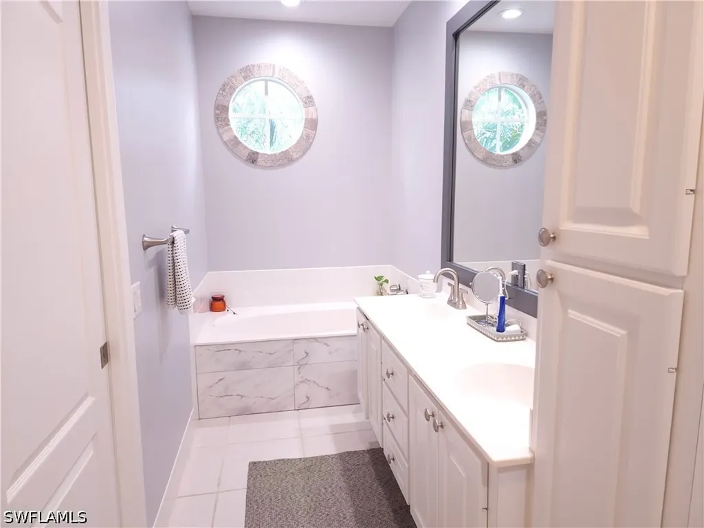 6112 Towncenter Circle Naples FL 34119