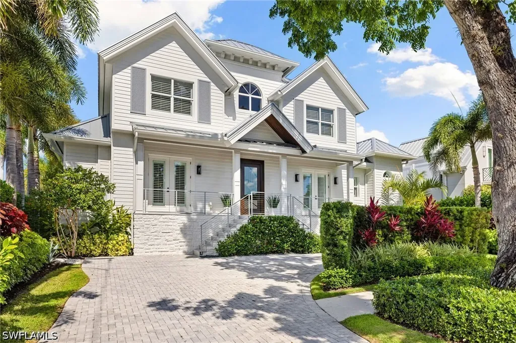 950 8th Street S Naples FL 34102