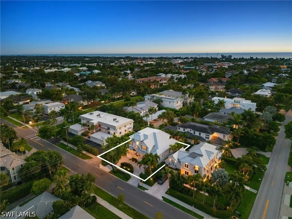 950 8th Street S Naples FL 34102